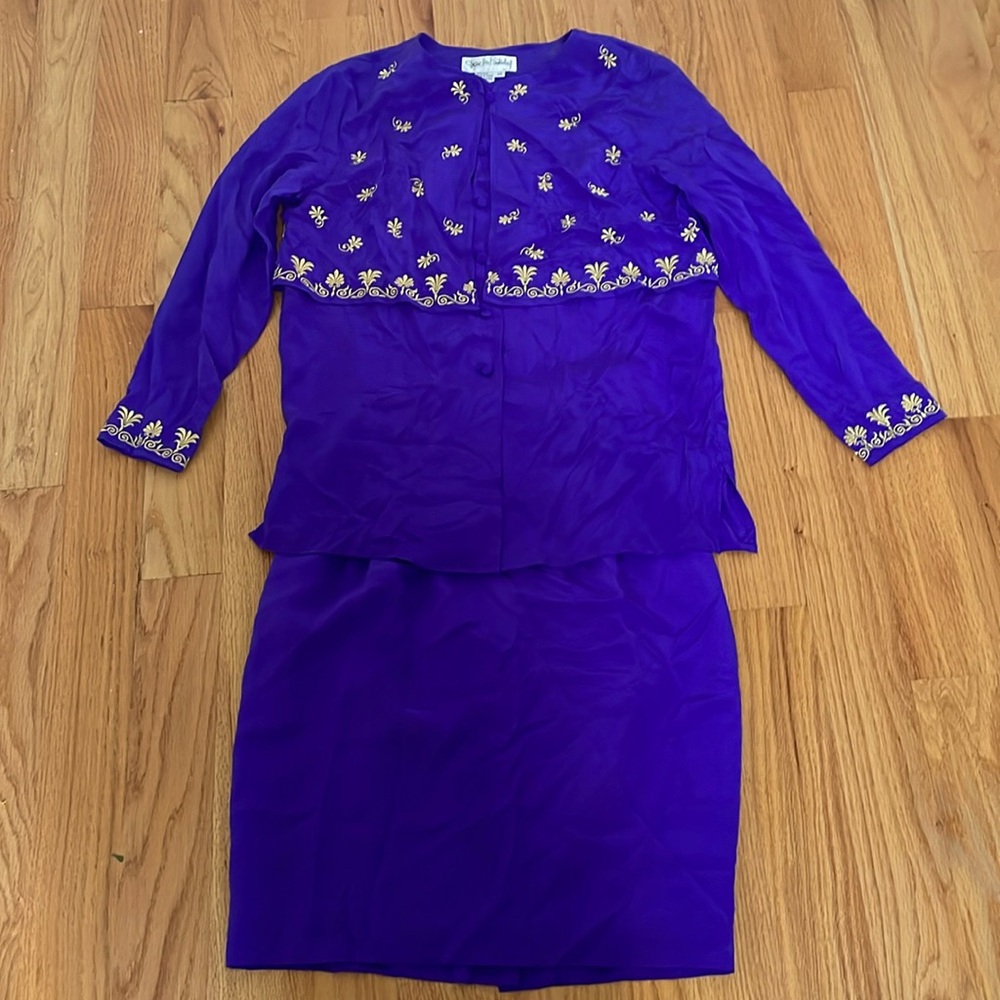 Vintage Diane von Furstenberg purple and gold SET (I still can't get over this)